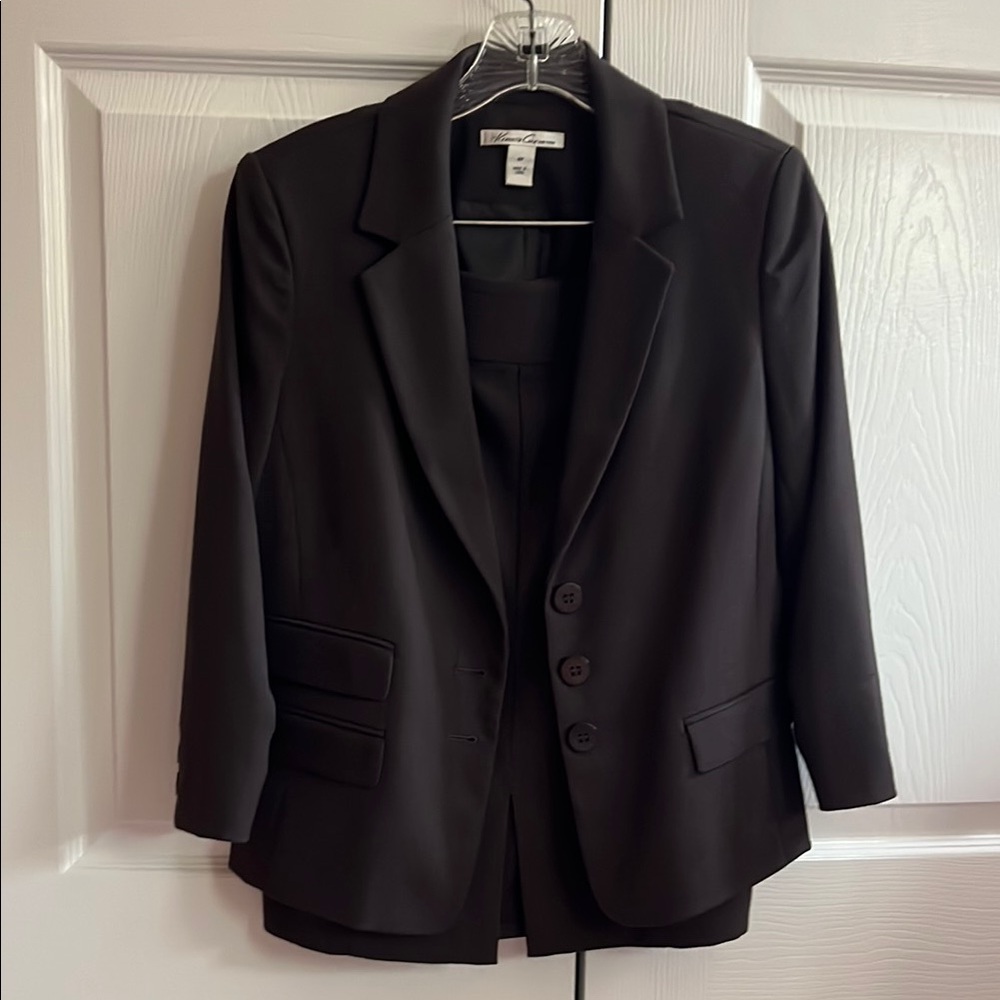 Kenneth Cole New York Black Tailored Blazer with Structured Shoulders